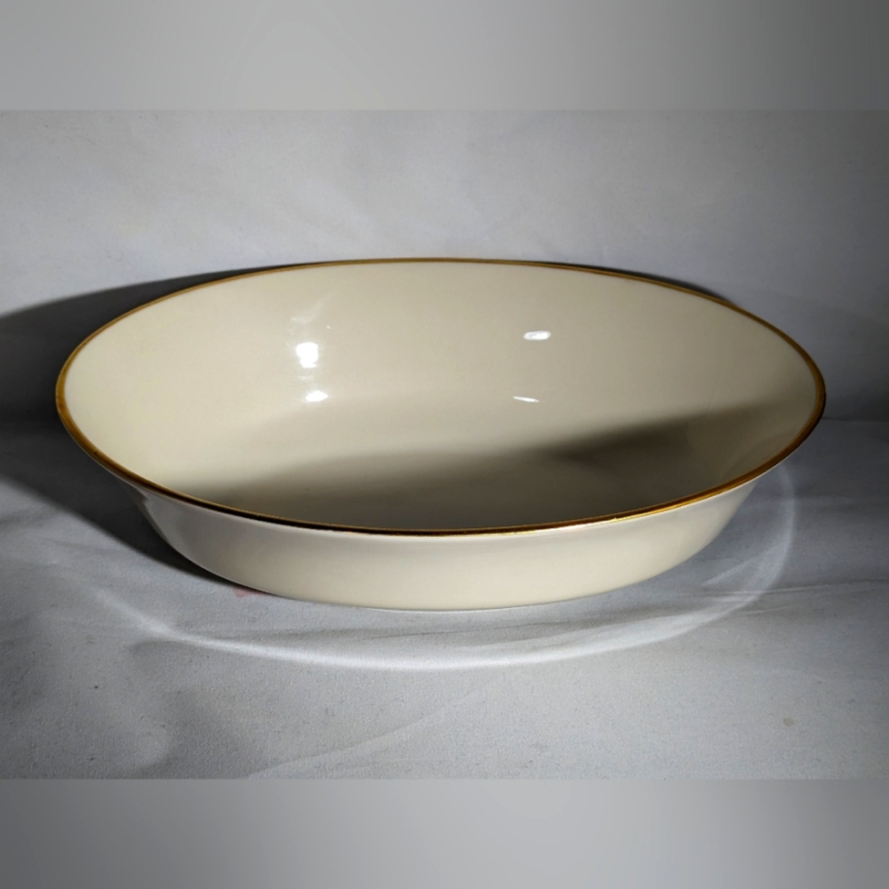 Lenox Hayworth Vegetable Dish, Cream-colored with Gold Trim